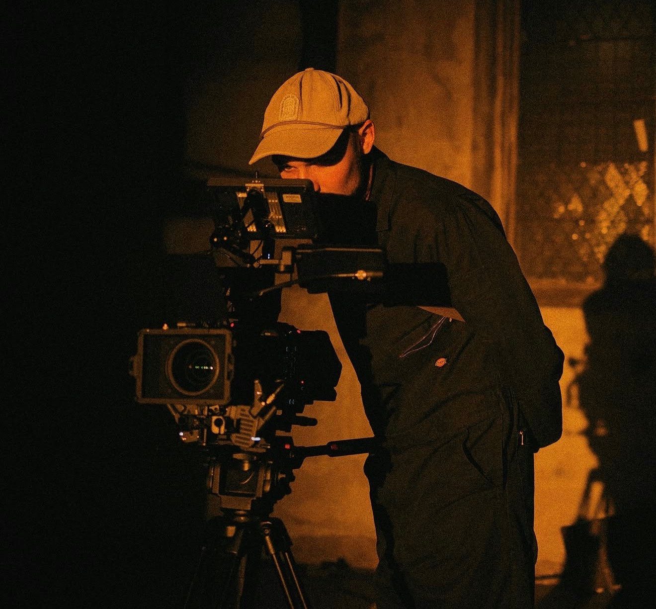 Award-winning filmmaker George Kashcheev, who shapes the visuals for MNEEMO and House of MNEEMO, behind a cinema camera