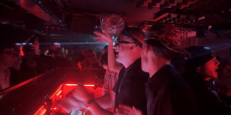 A vocalist and DJ on stage at a UK garage show, the genre vocal and alive again in 2026
